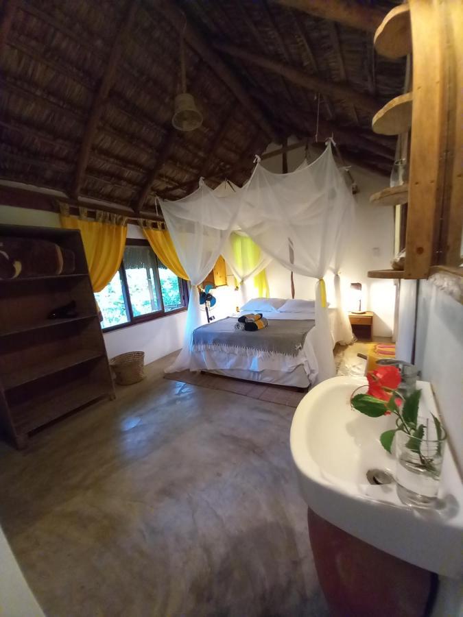Отель Casa Camaleao Gekko Cottadge Tofo Экстерьер фото