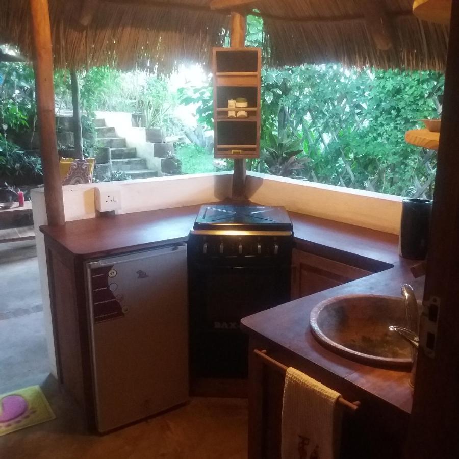 Отель Casa Camaleao Gekko Cottadge Tofo Экстерьер фото